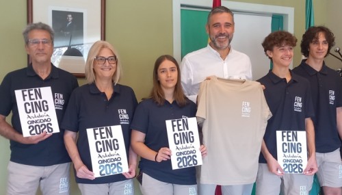 La Junta impulsa un programa de alto rendimiento de esgrima con China