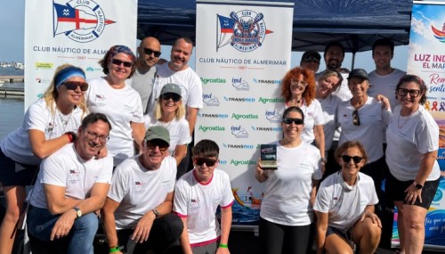 El equipo femenino de Dragon Boat del Club Náutico de Almerimar gana el bronce en su debut internacional