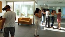 La asociación Verdiblanca ensaya con profesionales el simulador de realidad virtual laboral