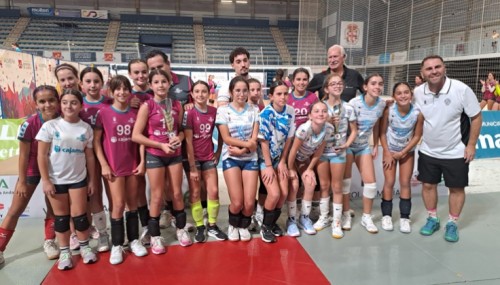La IV Preseason Cup de Mintonette reúne a cerca de mil jugadores para iniciar la temporada de voleibol