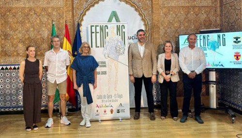 Almería acoge una concentración de esgrima con deportistas de distintos países