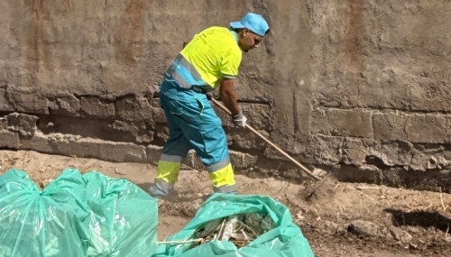 Almería refuerza el dispositivo de limpieza y recogida de la Feria de Almería