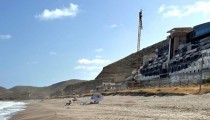 Andalucía abre el expediente que permitirá demoler el hotel del Algarrobico