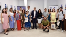 La UAL entrega ayudas a estudiantes refugiados y solicitantes de asilo