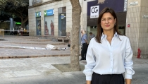 La plaza del Educador de Almer&iacute;a, precintada por las ca&iacute;das de peatones