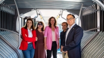 Dos nuevos autobuses h&iacute;bridos articulados refuerzan las l&iacute;neas universitarias