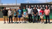 Candela Y&eacute;cora y Pablo Hermoso se proclaman campeones de Andaluc&iacute;a Junior de tenis