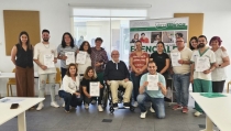La plantilla de la asociaci&oacute;n Verdiblanca se forma en lengua de signos espa&ntilde;ola
