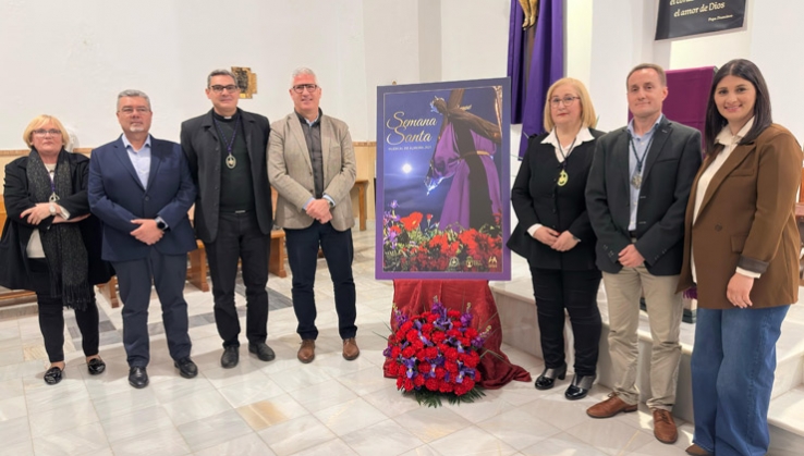 Hu&eacute;rcal de Almer&iacute;a presenta el cartel para la Semana Santa