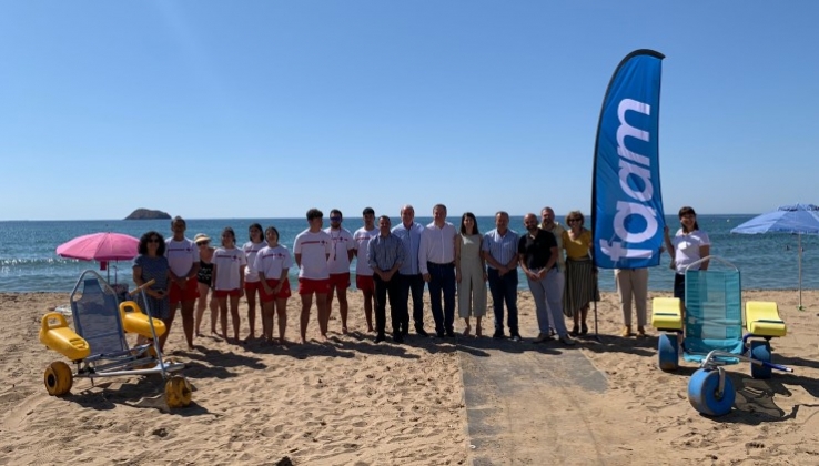 FAAM presenta la nueva edici&oacute;n de la Gu&iacute;a de Accesibilidad a las Playas de Almer&iacute;a