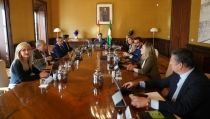 Juanma Moreno convoca las elecciones andaluzas el 19 de junio