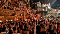 Moj&aacute;car celebra la Noche de las Velas con conciertos en las plazas del casco antiguo