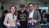 La XVI Feria del Libro de El Ejido arranca con un encuentro con P&eacute;rez Gellida