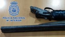Arrestan en Almer&iacute;a a un hombre que llevaba  una escopeta recortada