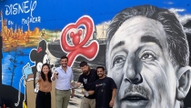 Moj&aacute;car dedica un mural al v&iacute;nculo de Walt Disney con el municipio