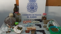 Detienen en El Ejido a los dos responsables de un punto de venta de drogas