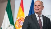 La Junta declara tres d&iacute;as de luto oficial por el fallecimiento del consejero Javier Imbroda
