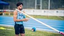 El pertiguista Isidro Leyva gana en Pamplona e Italia en su preparaci&oacute;n para el Mundial