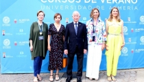La escritora Annie Ernaux, protagonista de los Cursos de Verano de la UAL