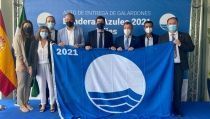 Pulp&iacute; recibe las cinco Banderas Azules para las cuatro playas y el castillo de San Juan de los Terreros