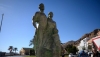 La capital rinde homenaje a los pescadores con una escultura en Pescader&iacute;a