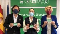 El Consorcio de Transporte entrega a ACCEM tarjetas para refugiados de Ucrania