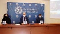 La UAL pone el foco sobre la importancia ambiental de las biocostras