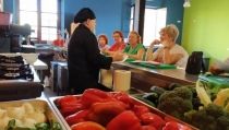 Arranca en Adra el proyecto 'Un mar de conservas' con un taller de 'Encurtidos de verduras