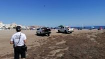 Detienen a un hombre por robar un bolso en la playa de Levante de Almerimar