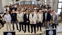 El premio Nobel de F&iacute;sica Kip Thorne, estrella en la Universidad de Almer&iacute;a