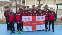 El Mercapinturas gana ocho medallas en una prueba del r&aacute;nking nacional de b&aacute;dminton