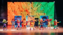 El espect&aacute;culo 'SuperThings Live, Sing &amp; Party' llega a  Roquetas de Mar