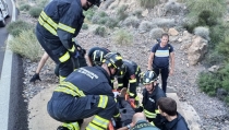 Rescatan a un hombre herido tras caer por un barranco en Sierra Alhamilla