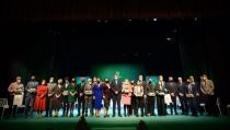 Almer&iacute;a celebra el 28F con la entrega de las 13 Banderas de Andaluc&iacute;a