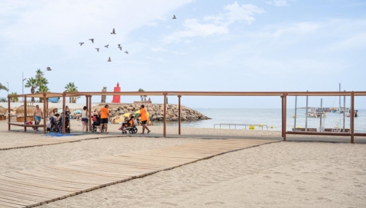 Las playas de Roquetas mejorar&aacute;n la accesibilidad con nuevas pasarelas de madera