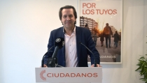 Cs propone remunicipalizar la limpieza de centros municipales en Almer&iacute;a