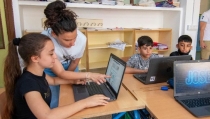 Educaci&oacute;n destina 32,3 millones en digitalizar m&aacute;s de 1.400 centros docentes