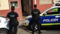 La Polic&iacute;a Local de El Ejido desaloja un edificio ocupado de forma ilegal