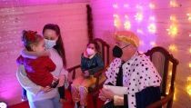 El paje real enciende la &lsquo;Navidad en la Plaza&rsquo; de Hu&eacute;rcal de Almer&iacute;a