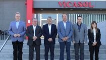 UAL y Vicasol firman un convenio para implantar un programa de salud activa
