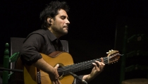 Ni&ntilde;o Josele, Mar&iacute;a &Aacute;ngeles Fern&aacute;ndez y Roc&iacute;o Garrido, en la Gala del D&iacute;a del Flamenco