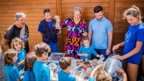 La playa de La Romanilla acoge talleres de educaci&oacute;n medioambiental para ni&ntilde;os