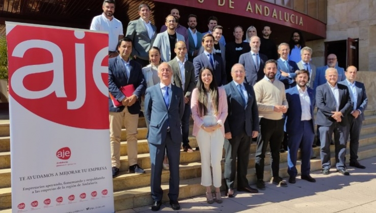 AJE Andaluc&iacute;a elige los ganadores de los premios a la Iniciativa y la Trayectoria Empresarial
