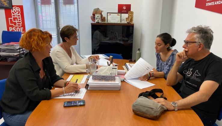 El PSOE y Greenpeace estudian c&oacute;mo hacer de Almer&iacute;a una ciudad sostenible
