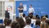Pedro Garc&iacute;a Aguado explica 'El reto de educar hoy' a escolares almerienses