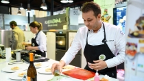 Tolo Castillo, chef de Casa Rafael, gana el I Campeonato Provincial de Tapas