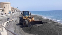 Costas invierte 153.000 euros en regenerar las playas de El Ejido y Vera