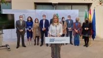 13 Banderas de Andaluc&iacute;a por su contribuci&oacute;n al desarrollo de Almer&iacute;a
