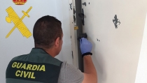 Detienen a los autores de tres robos en trasteros de San Juan de los Terreros