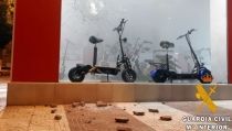 Dos detenidos por el intento de robo en una tienda de m&oacute;viles de Roquetas de Mar